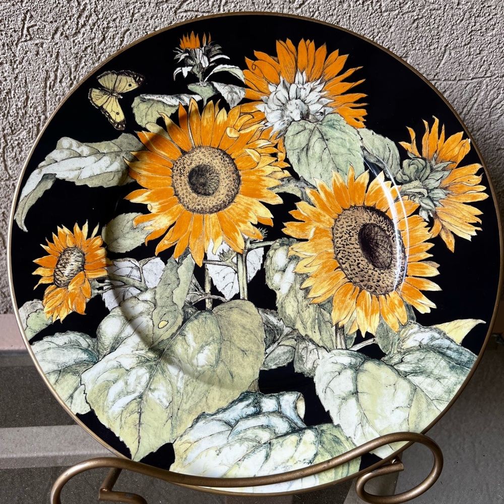 MUSEUM OF MODERN ART Sunflowers hanging plate 12” Made in Italy